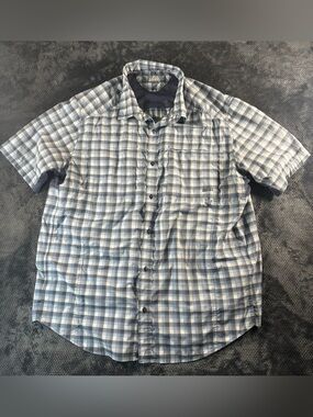 REI Men’s Light Blue Gray Plaid Short-Sleeve Button-Down Shirt